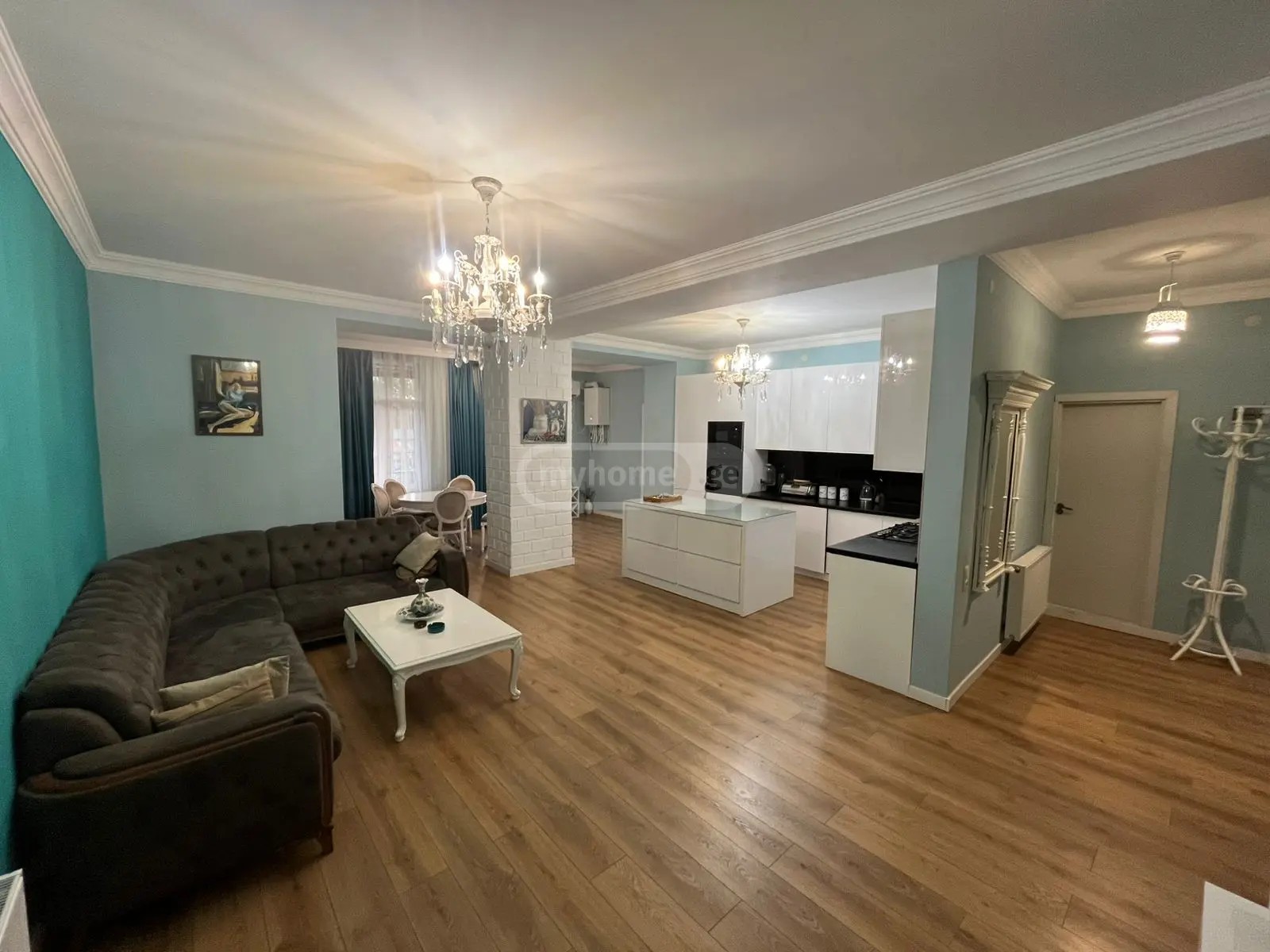 ლომონოსოვი მ. ქ.  - 4 rooms