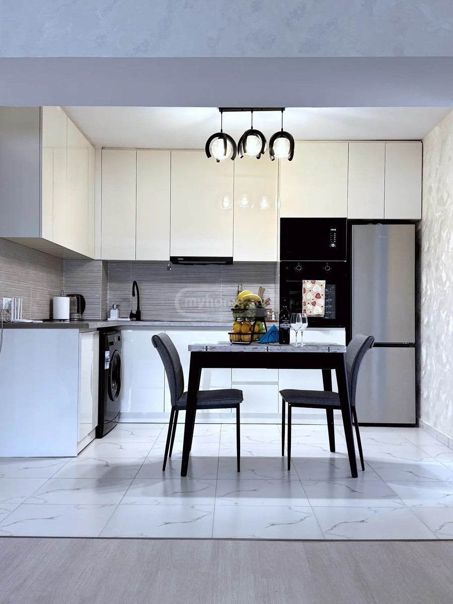 მიქელაძე ე. ქ. 4 - 4 rooms