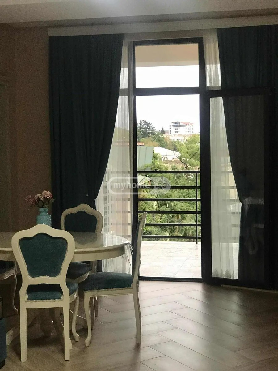 თამარ მეფის ქ.  - 3 rooms