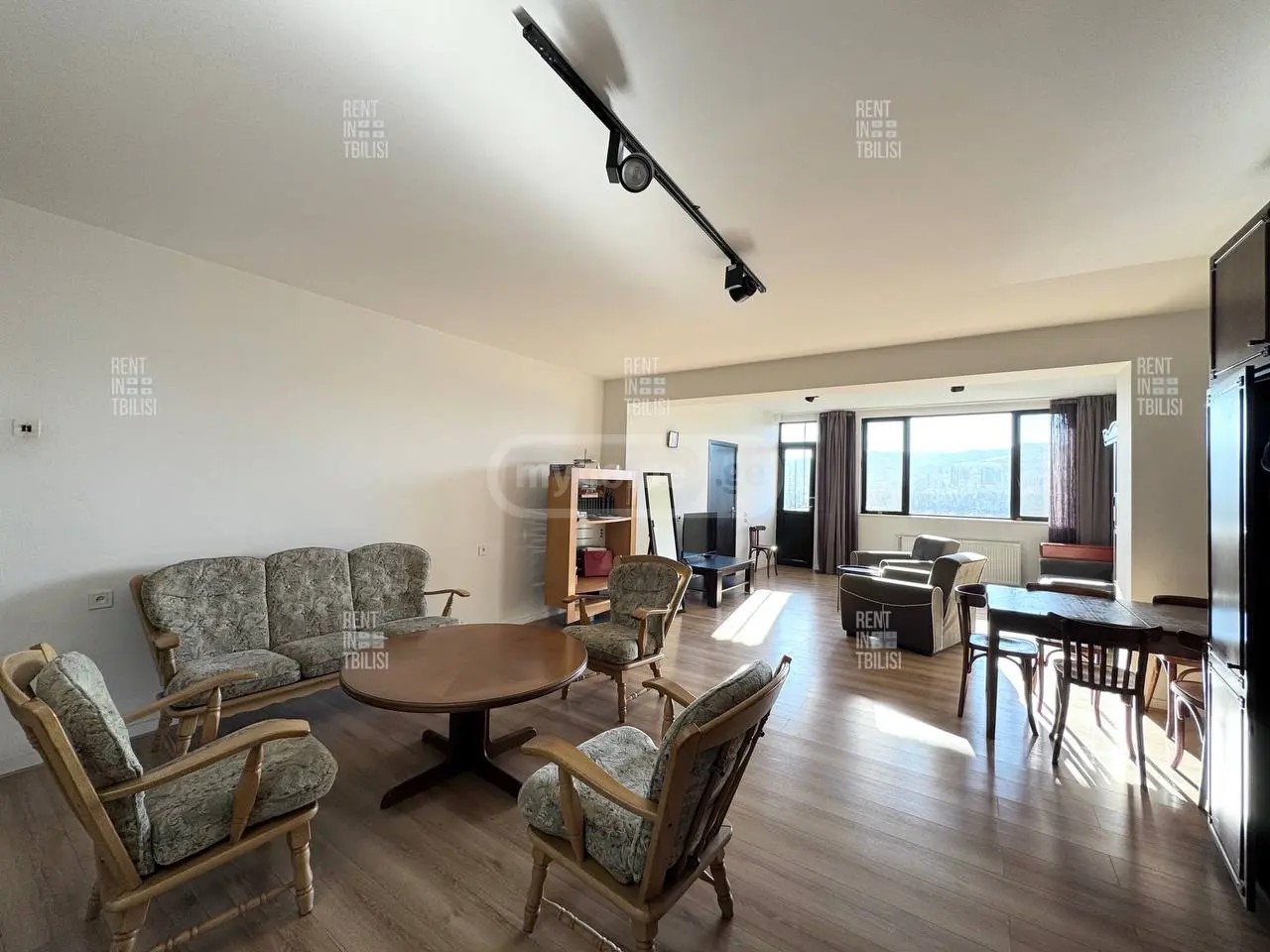 ჭავჭავაძე ი. გამზირი 75 - 5 rooms