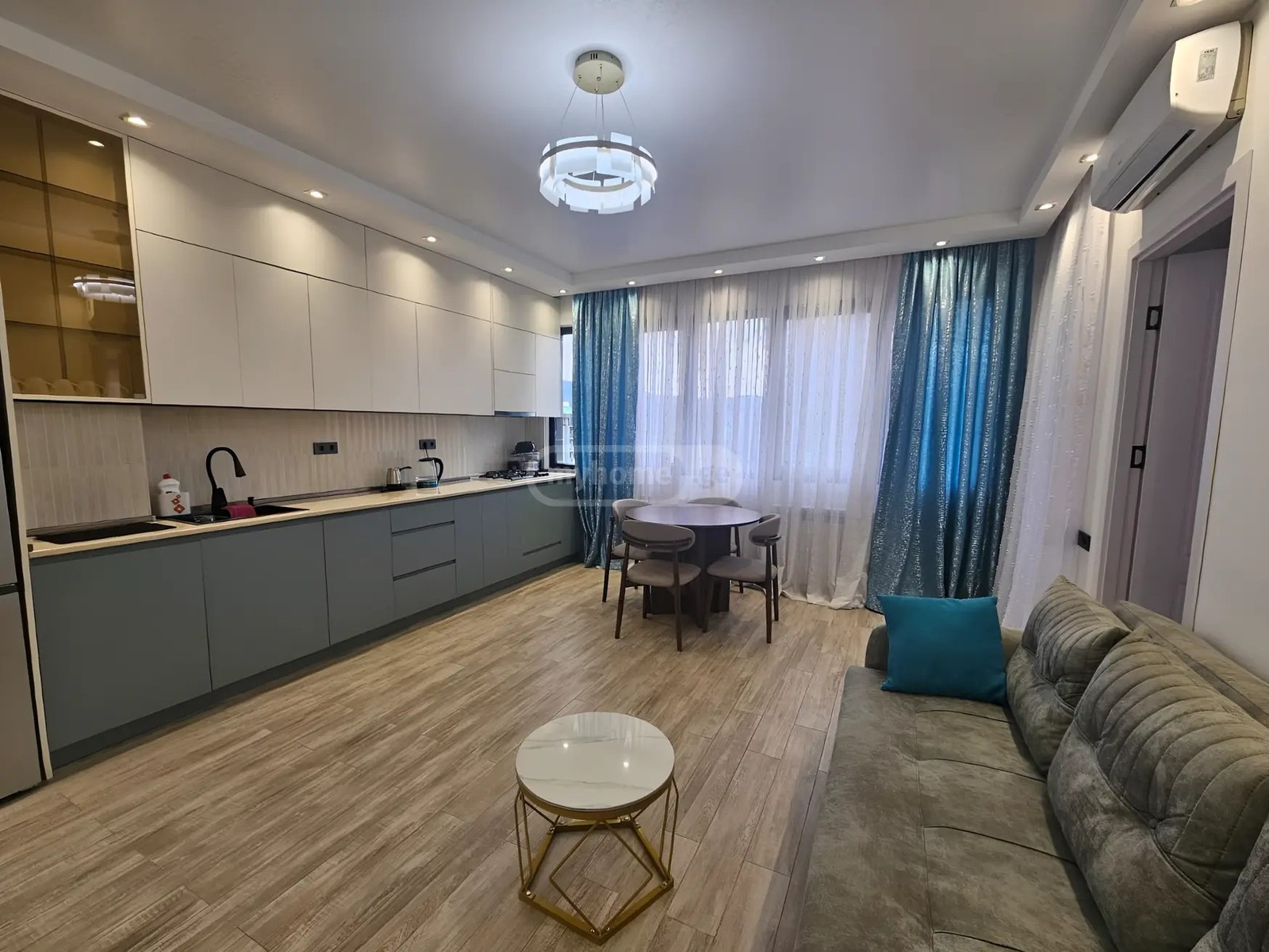 ანგისის II ჩიხი 10 - 3 rooms