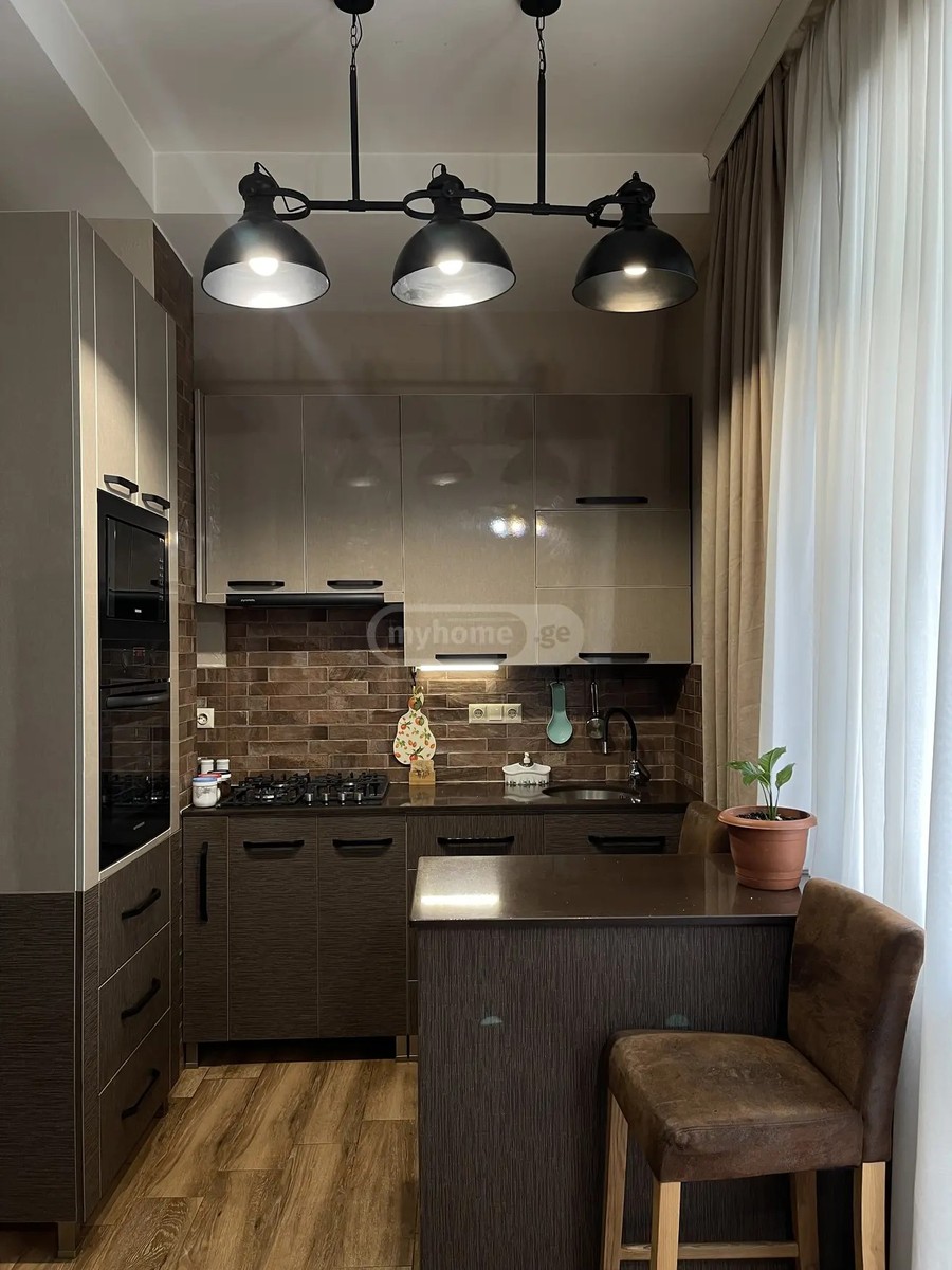 ფარნავაზ მეფის ქ. 71 - 3 rooms