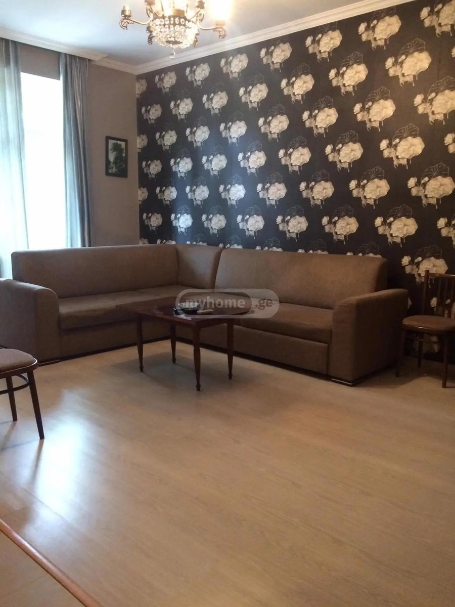 ჭავჭავაძის გამზ. 13 - 2 rooms
