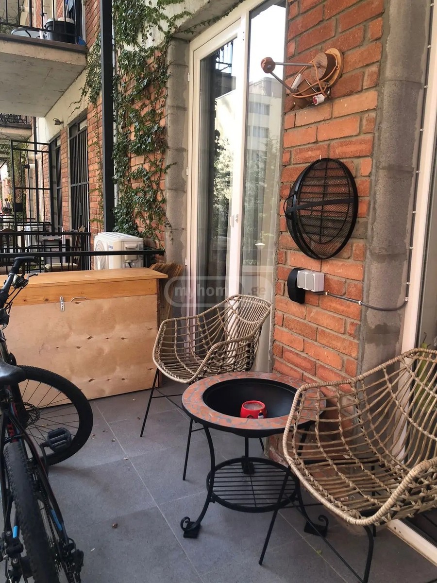 პოლიტკოვსკაია ა. ქ. (ჯიქია) 3 - 3 rooms