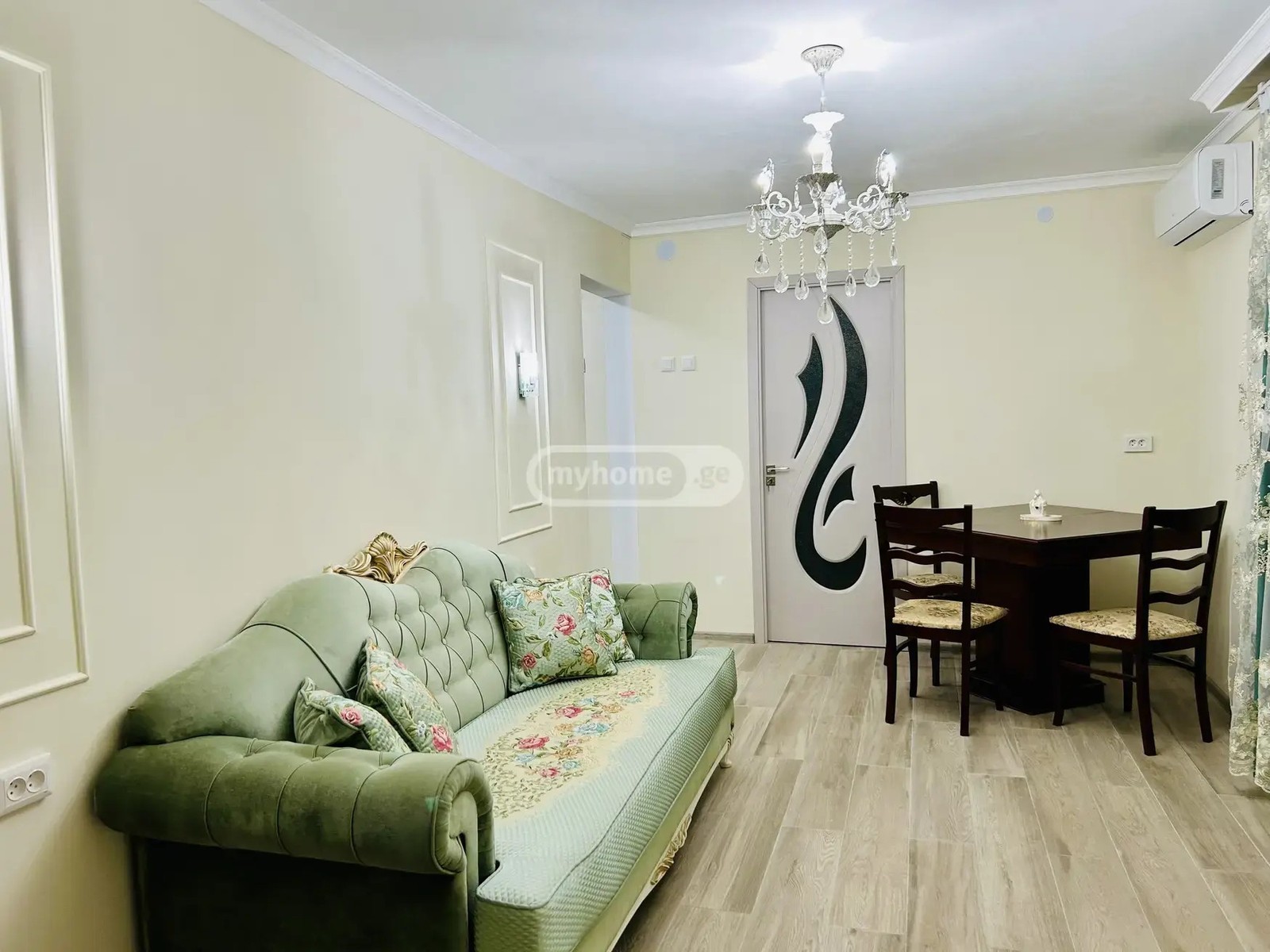 ჭავჭავაძის გამზ. 34 - 3 rooms