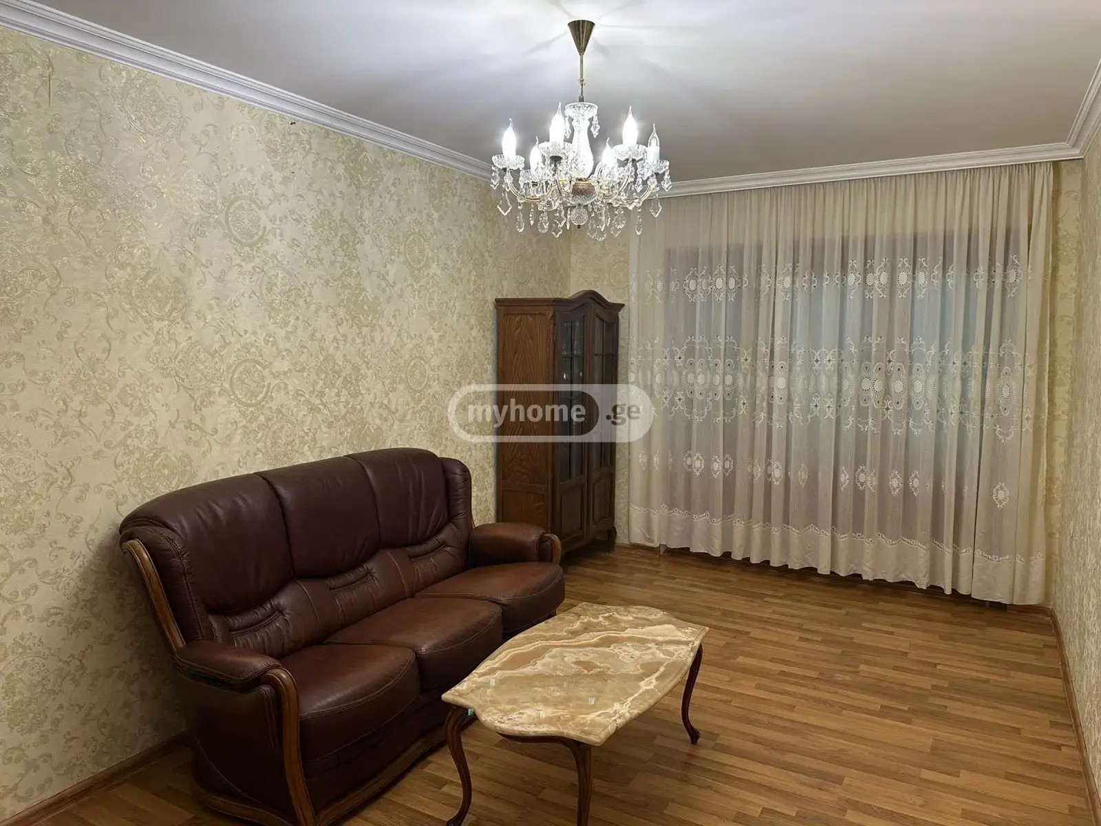 ერისთავის ქ. 15 - 4 rooms