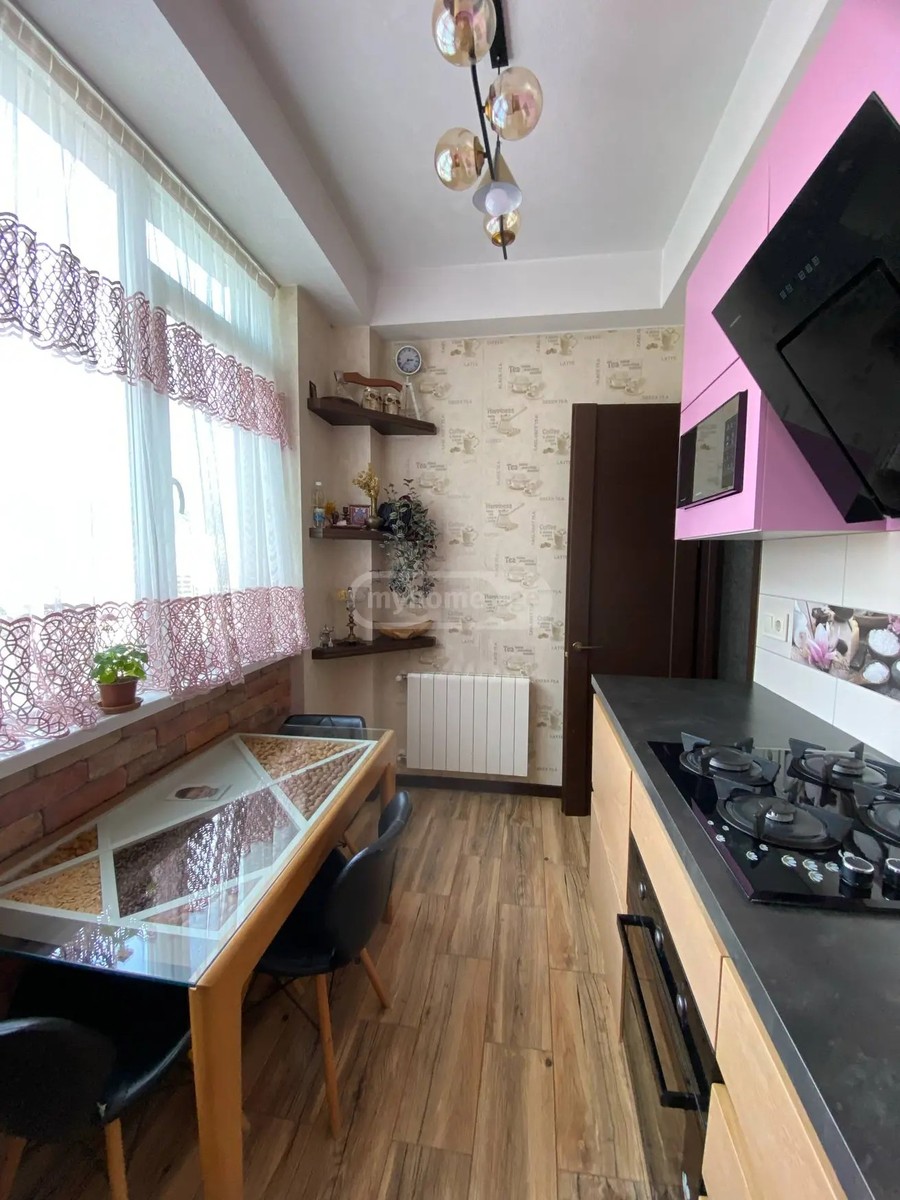 გობრონიძე ა. ქ. 11 - 3 rooms