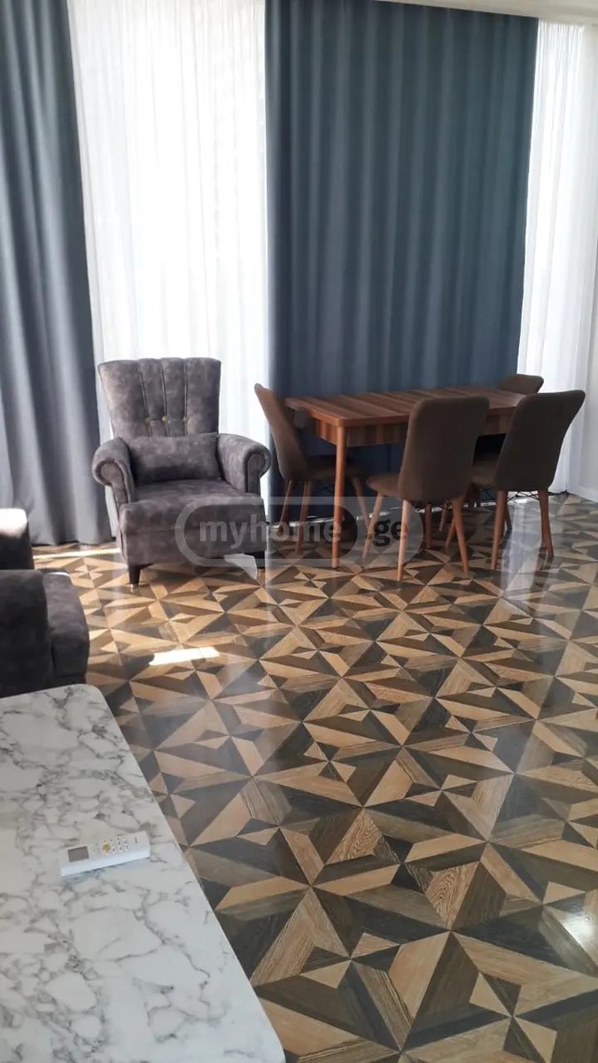 ზღვის პირის ქ. 10ი - 3 rooms