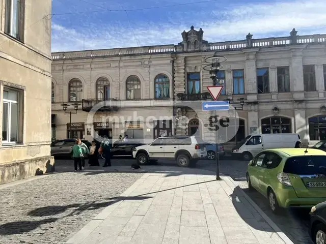 პუშკინი ა. ქ.  - 3 rooms