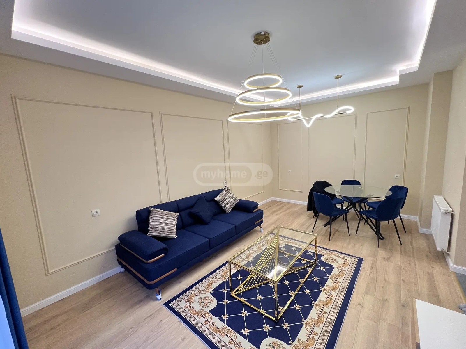 ბობ უოლშის ქუჩა 32 - 3 rooms