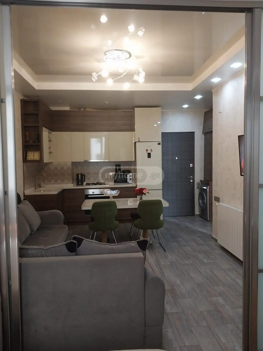 ფიროსმანი ნ. ქ. 18 - 3 rooms