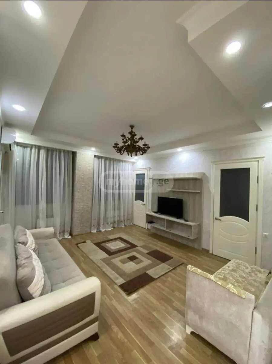 ანგისის ქ. 15 - 4 rooms