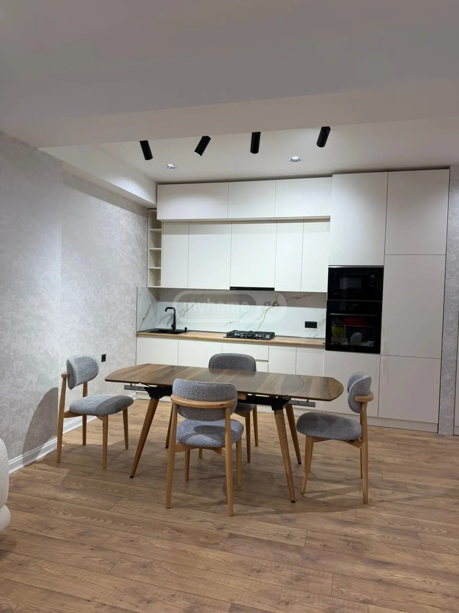 ერისთავი თ. ქ. 17 - 3 rooms