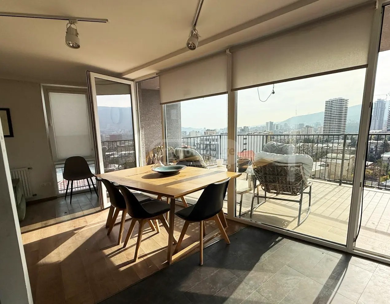 თარხნიშვილი მ. ქ.  - 4 rooms