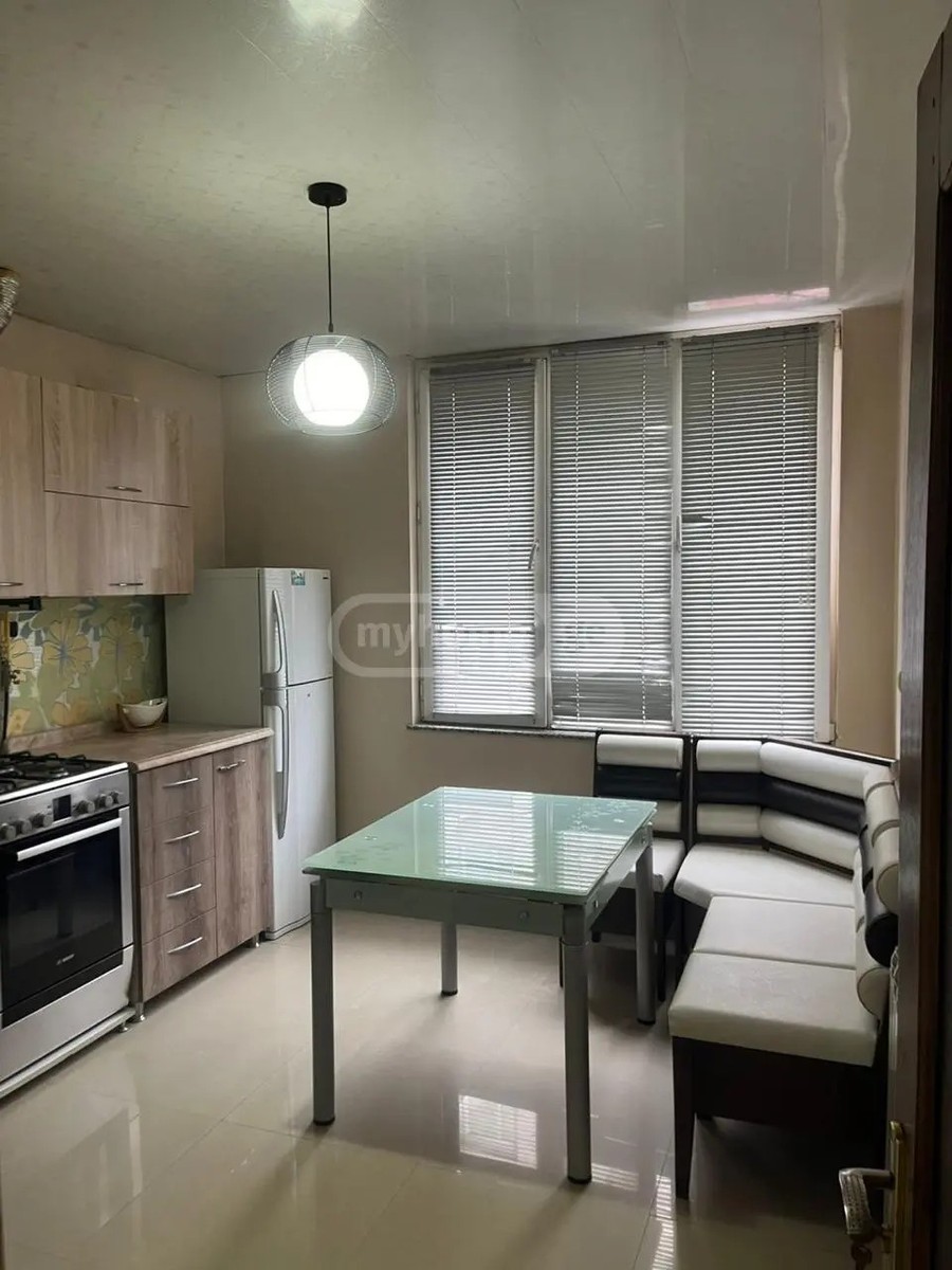 პუშკინი ა. ქ. 141 - 3 rooms