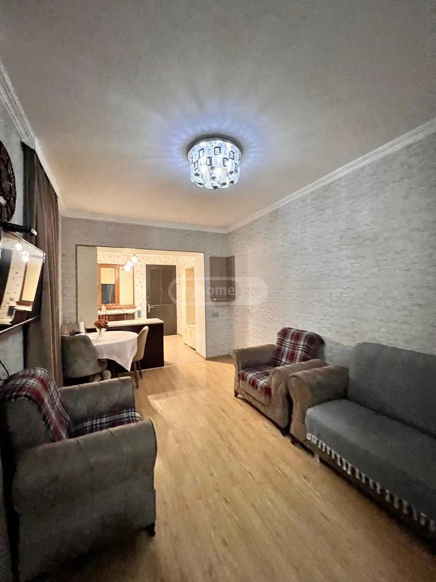 ნიუპორტის ქ. 23 - 1 rooms