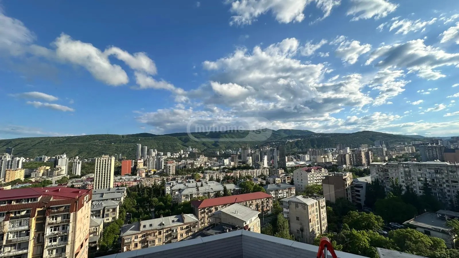 გაზაფხულის ქ. 4 - 3 rooms