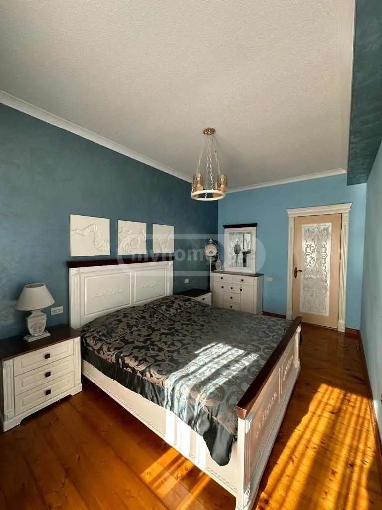 თაყაიშვილი ე. ქ. 5 - 3 rooms