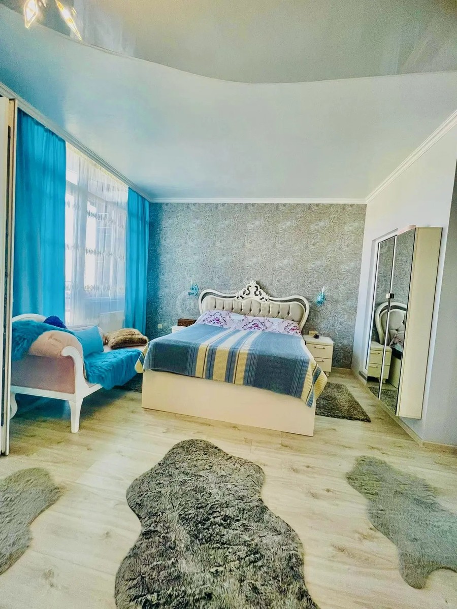 აბუსერიძე ტ. ქ.  - 5 rooms