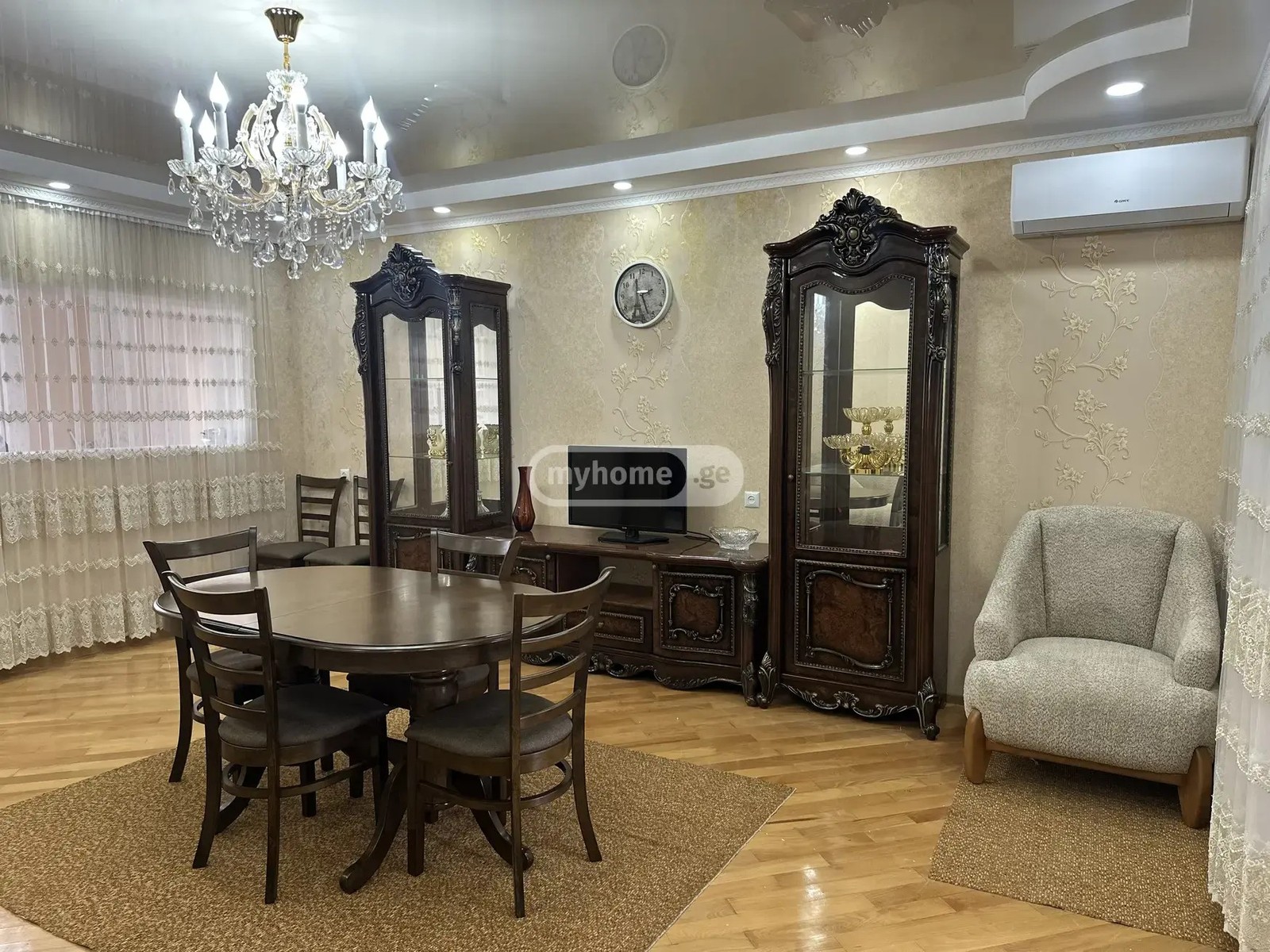 ლეონიძის ქ.  - 6 rooms