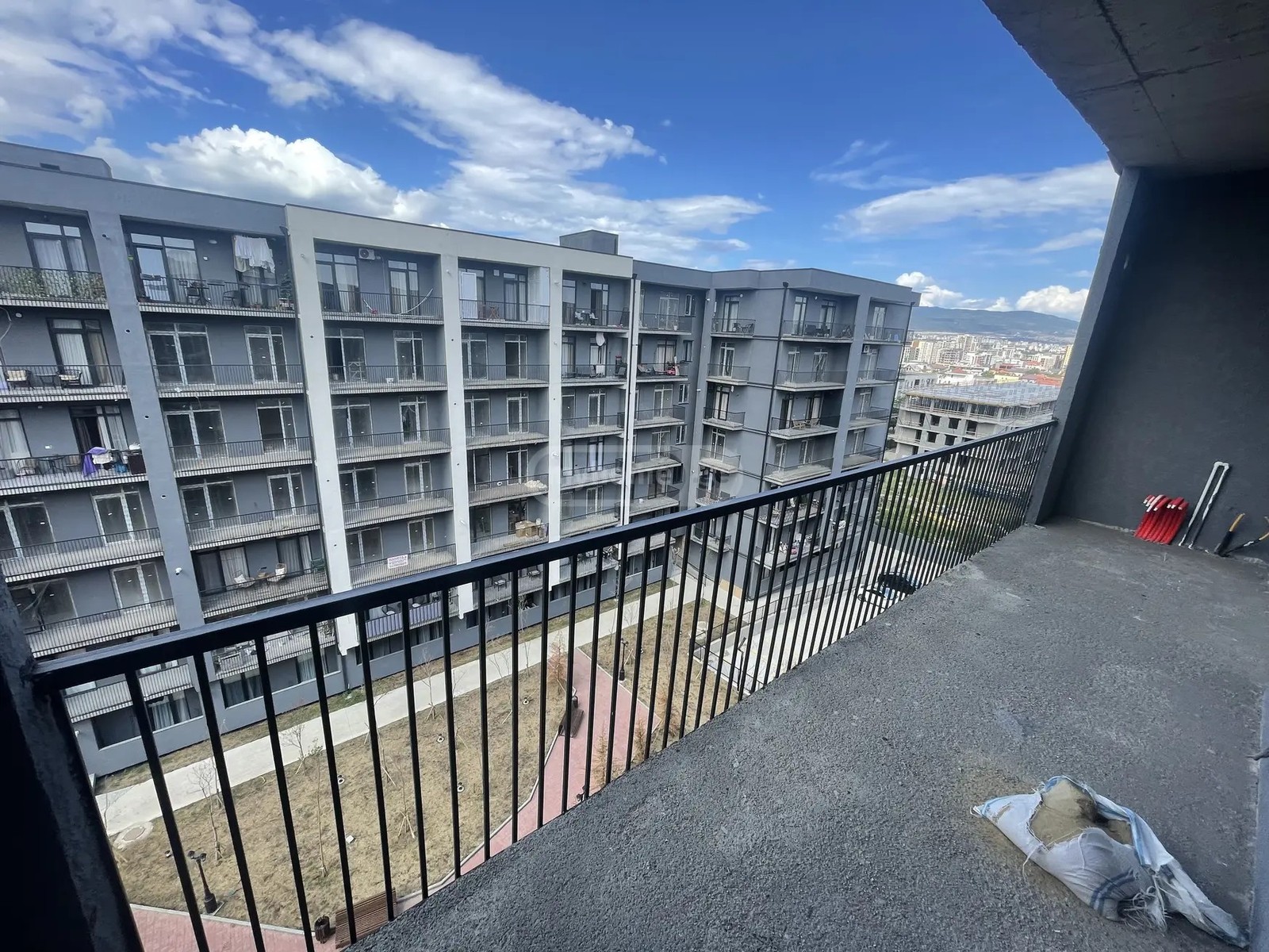 ნესტან-დარეჯანის ქ. 28 - 2 rooms