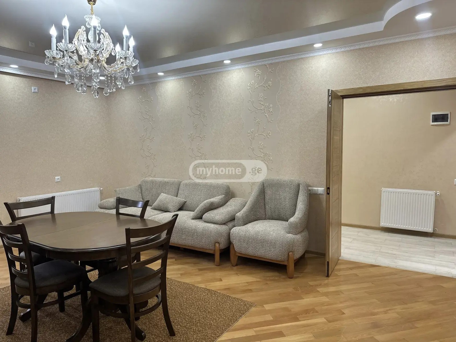 ლეონიძის ქ.  - 6 rooms