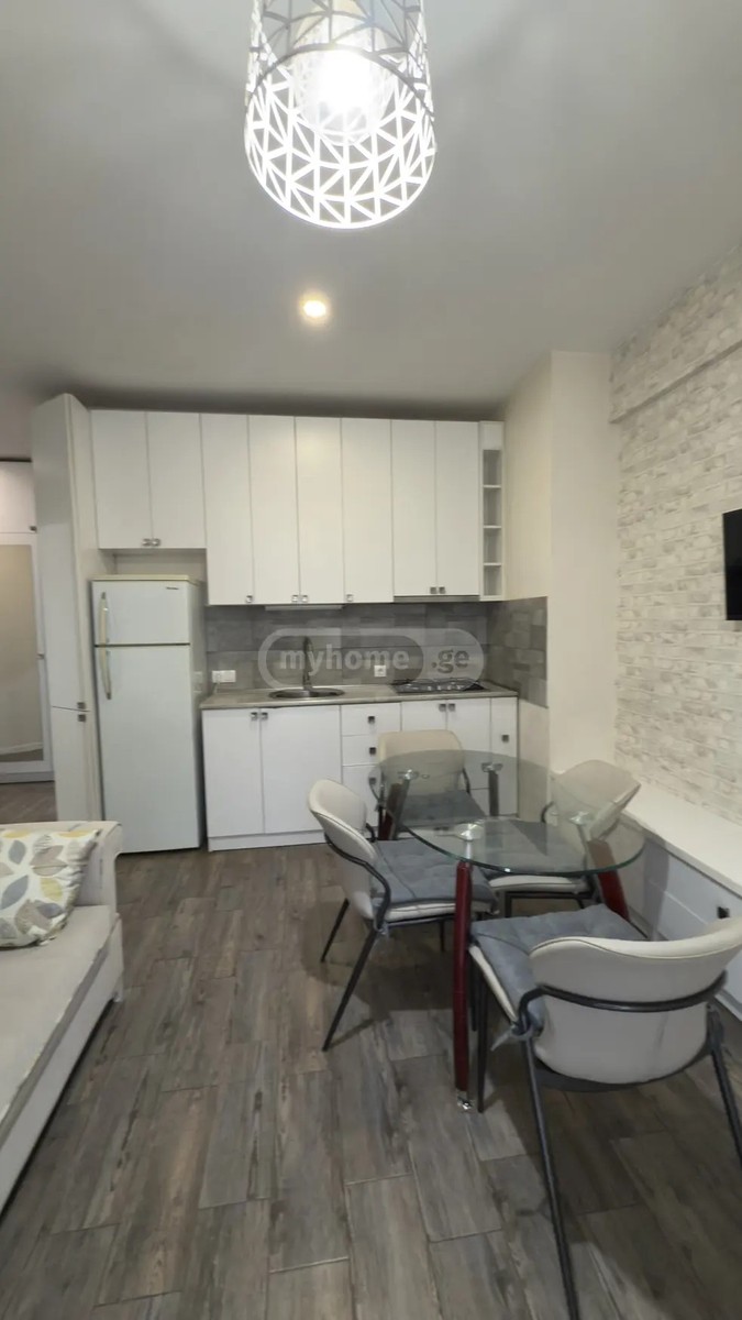პოლიტკოვსკაია ა. ქ. (ჯიქია) 3 - 2 rooms