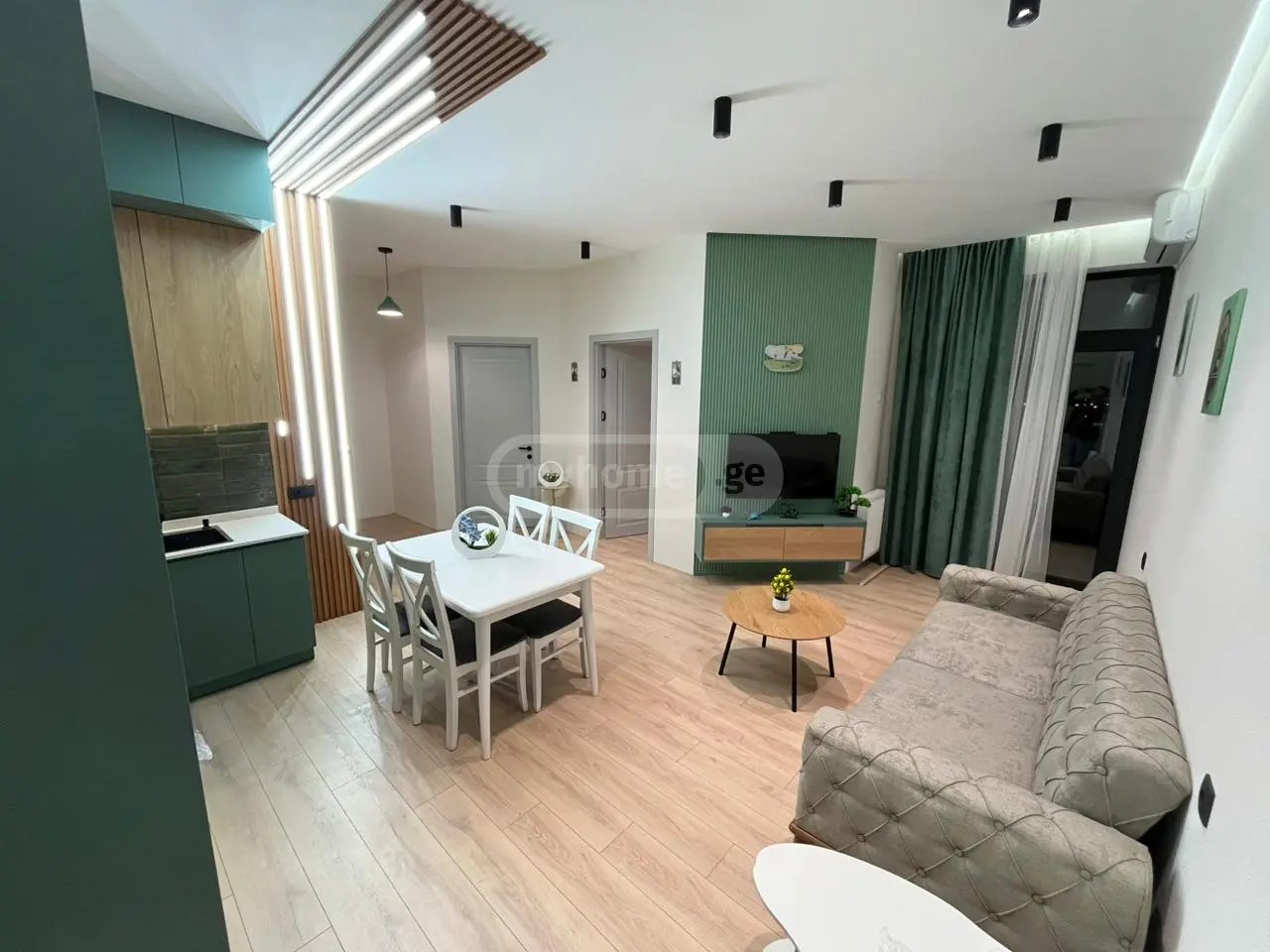 აღმაშენებელი დ. გამზირი  - 3 rooms