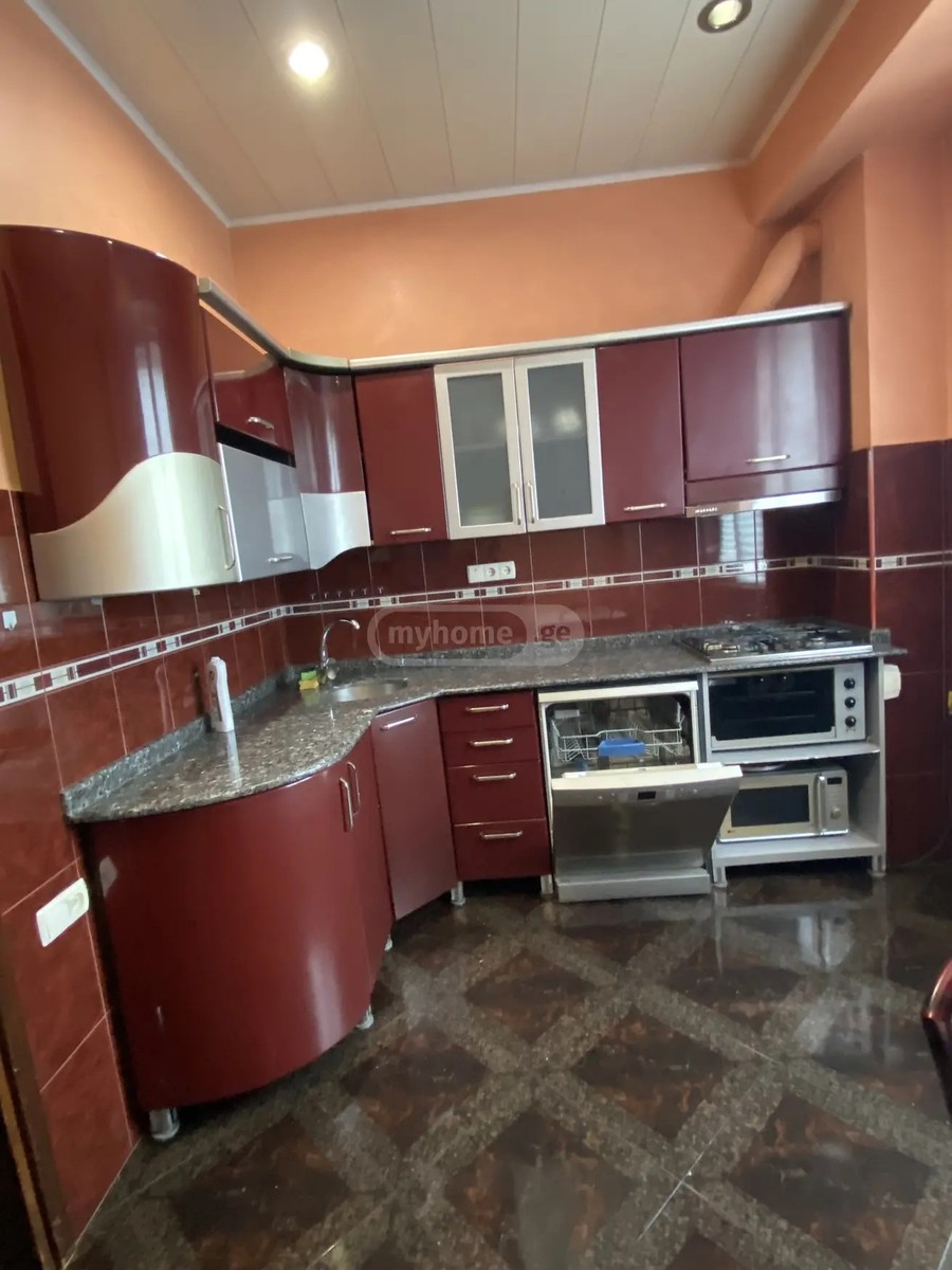 ფარნავაზ მეფის ქ. 140 - 3 rooms