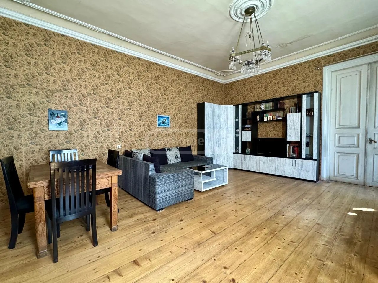 გრიშაშვილის ქ.  - 5 rooms