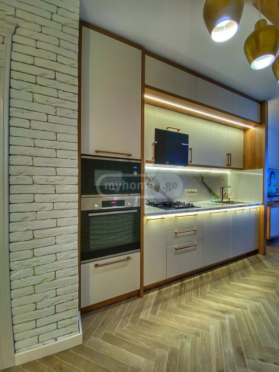 გორგასალი ვ. ქ. 104 - 3 rooms