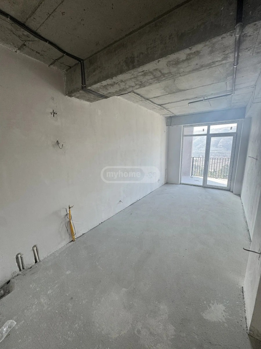 ბერი გაბრიელ სალოსის გამზ. 181 - 2 rooms