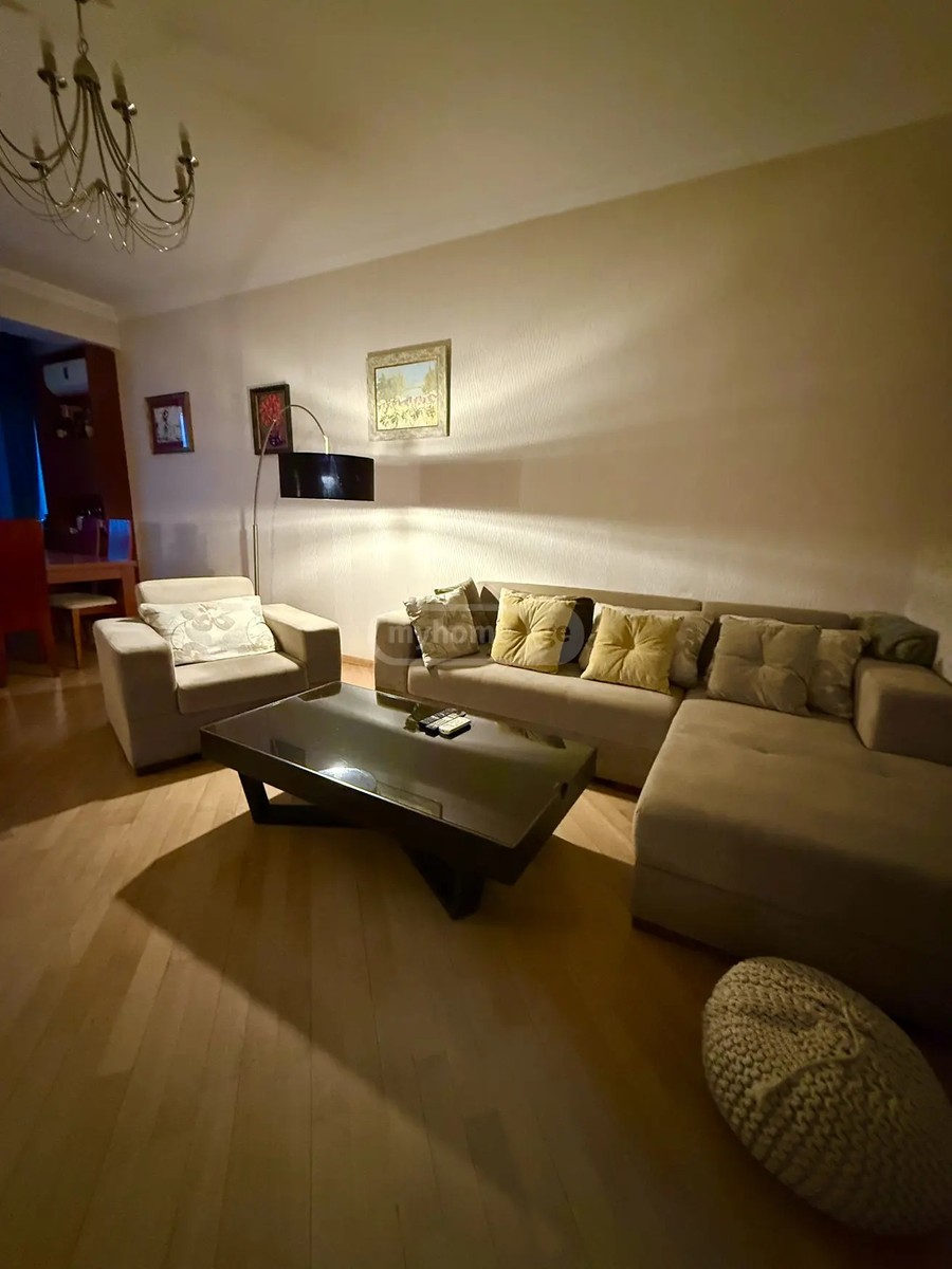 წერეთლის გამზ. 12 - 3 rooms