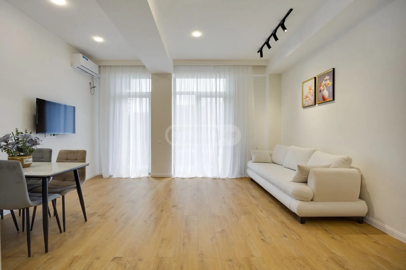 პეტრე იბერის ქ. 6 - 4 rooms