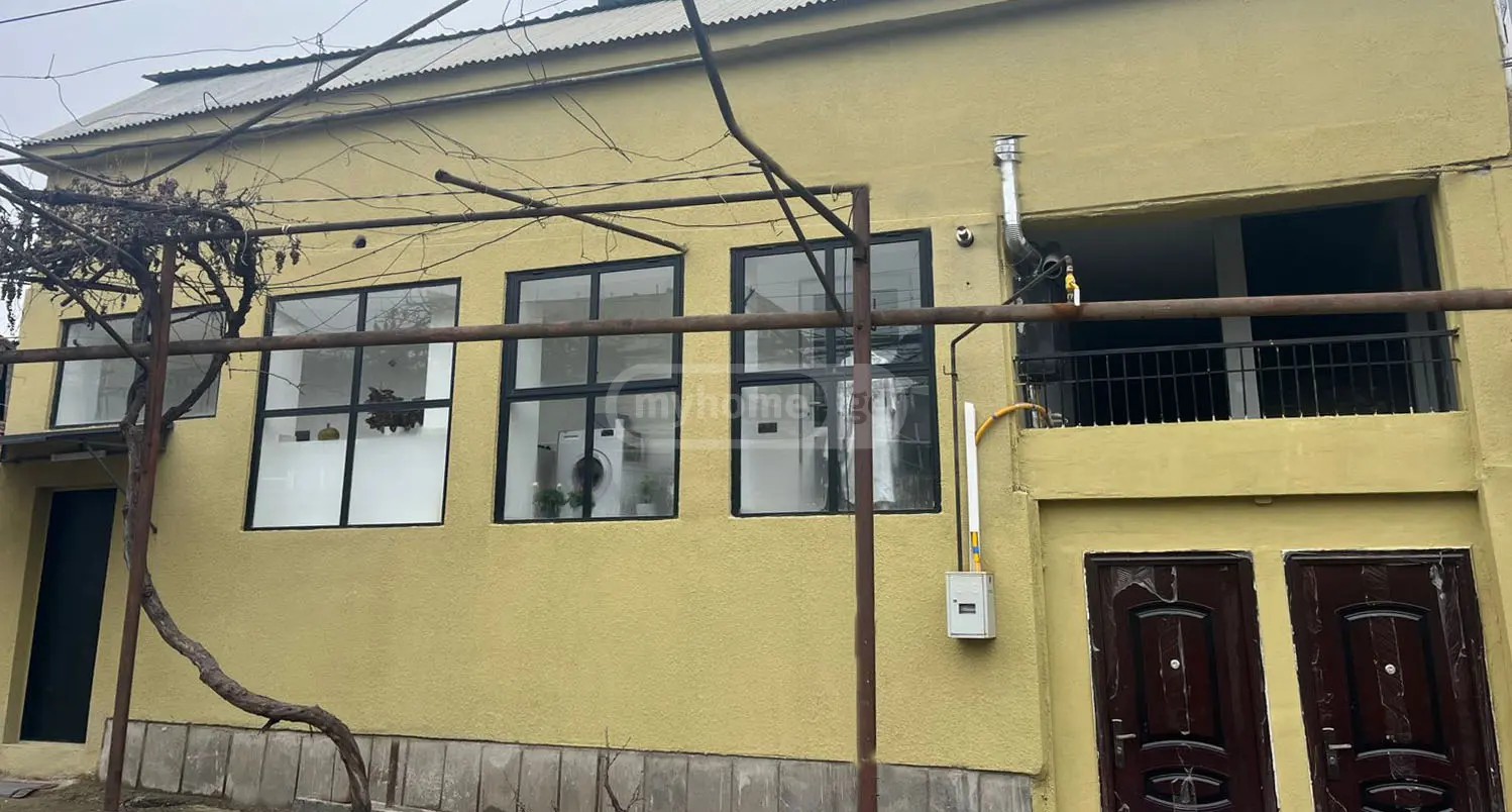 დეპოს ქ. 11 - 3 rooms