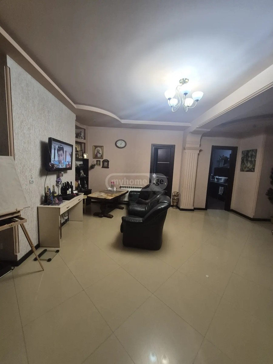 გოთუას ქ.  - 3 rooms