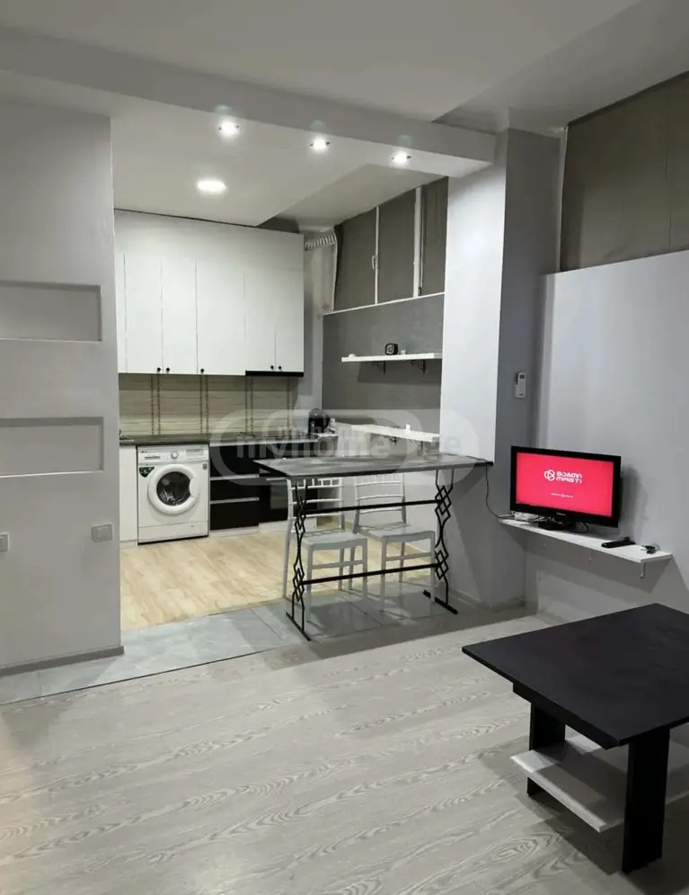 აღმაშენებელი დ. გამზირი 14 - 2 rooms