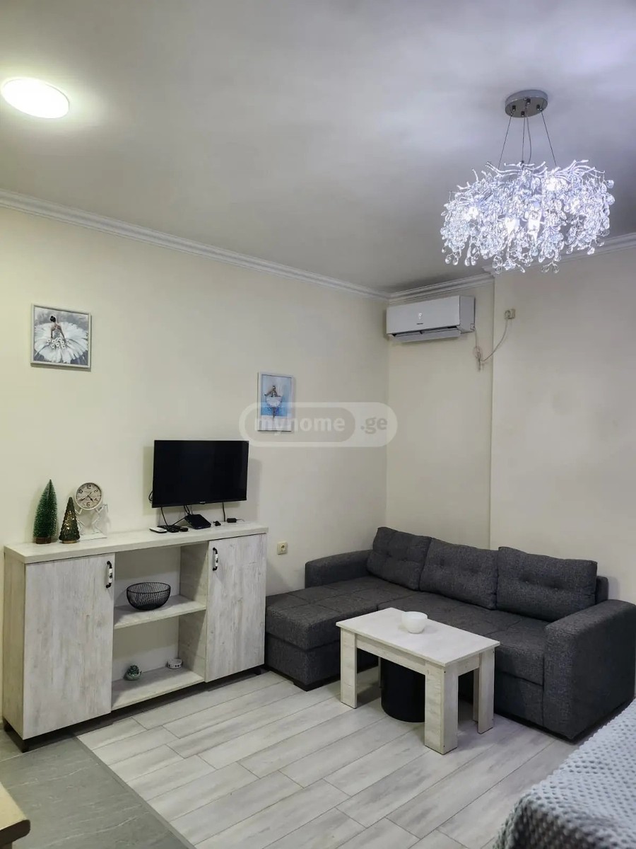ანგისის 3 ჩიხი 4 - 1 rooms