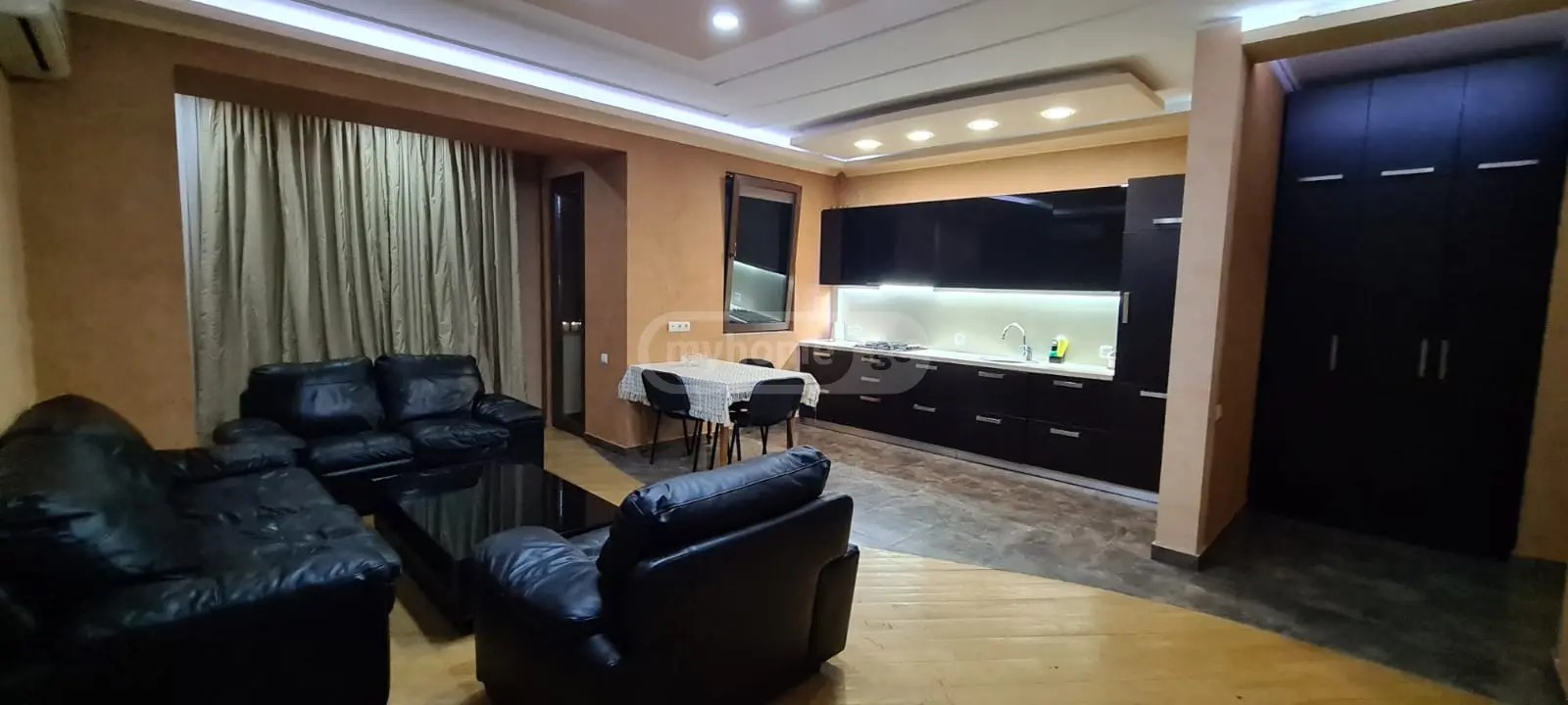 კეკელიძის ქ. 17 - 3 rooms