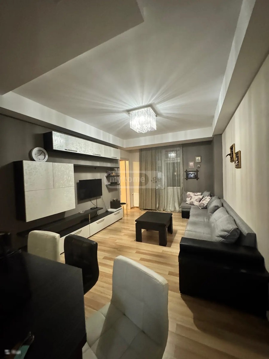 პოლიტკოვსკაია ა. ქ. (ჯიქია)  - 3 rooms