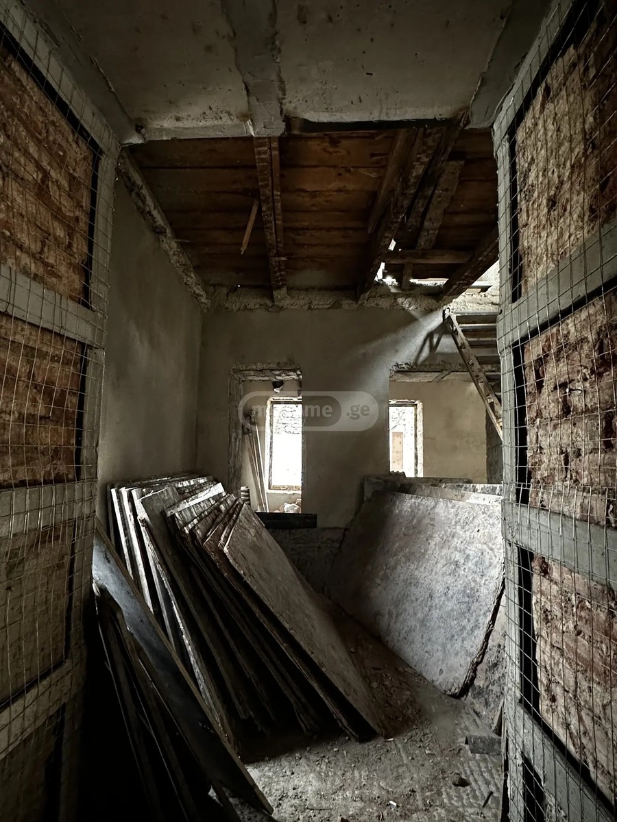 ფიროსმანი ნ. ქ. 29 - 4 rooms