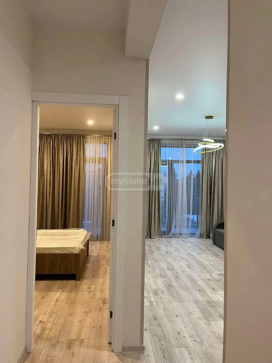 ნანეიშვილი ვლ. ქ. 21 - 3 rooms