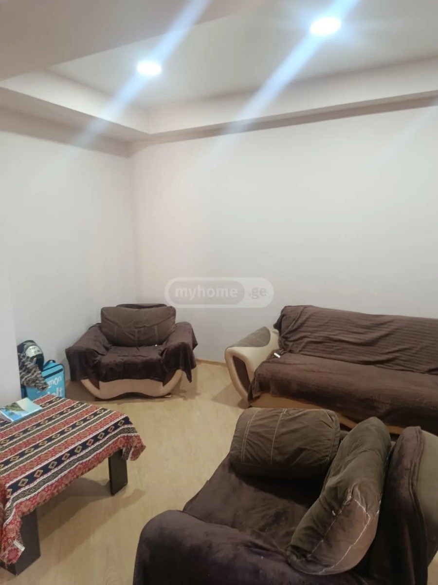 ვეფხისტყაოსნის ქ. 90 - 3 rooms