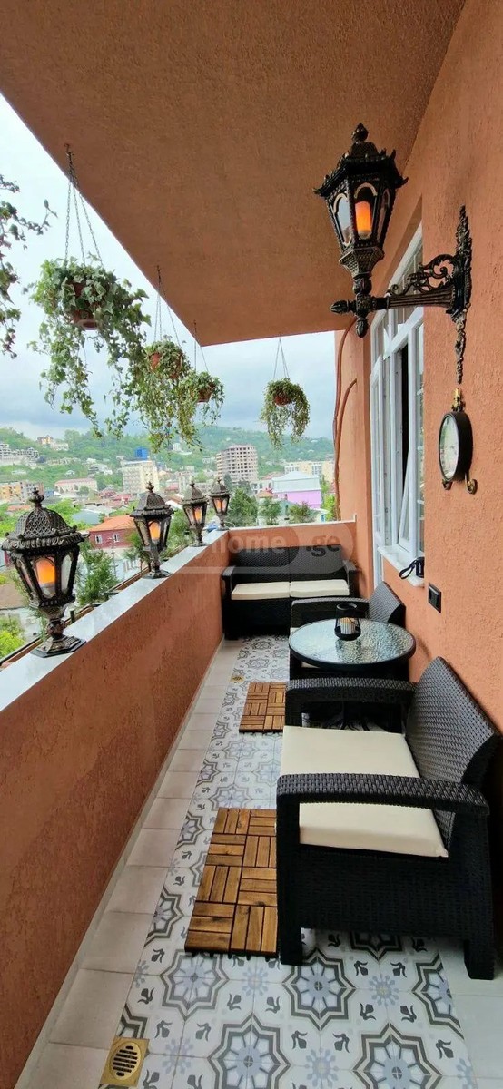დემეტრე თავდადებულის ქ. 98 - 3 rooms