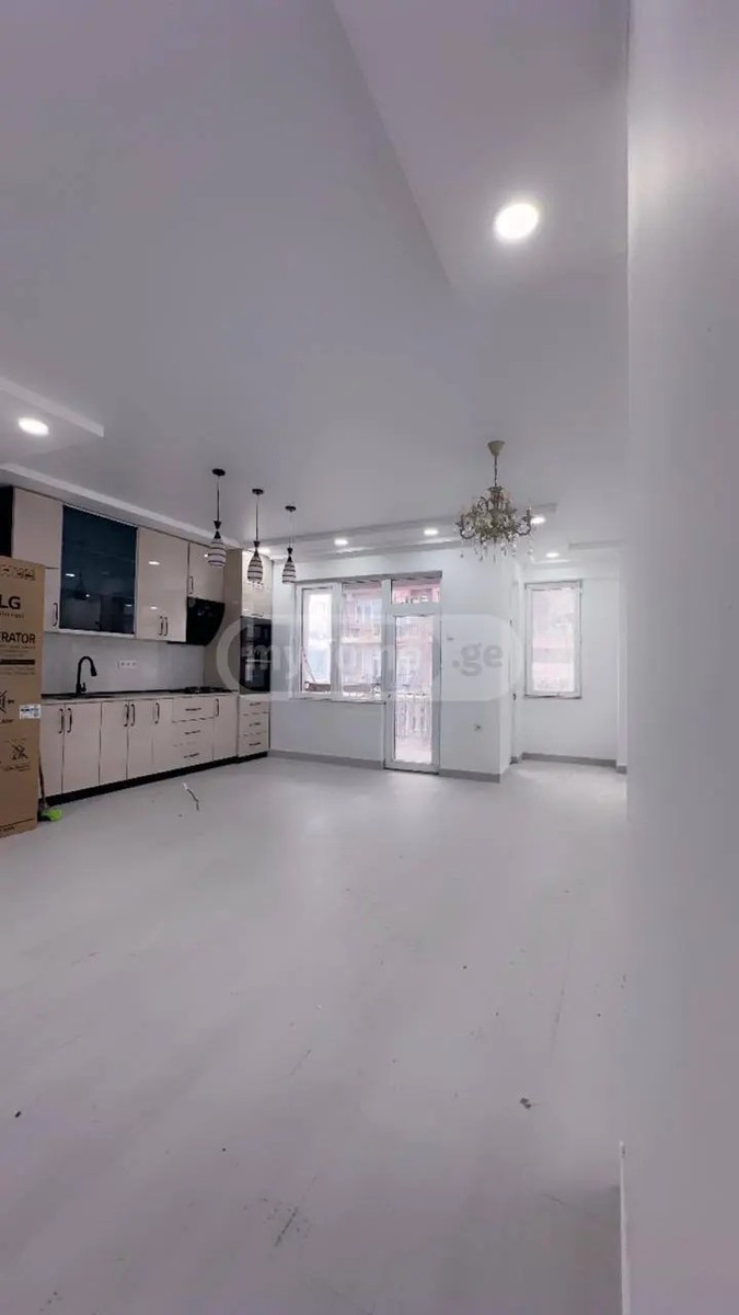 აღმაშენებლის ქ. 3 - 4 rooms