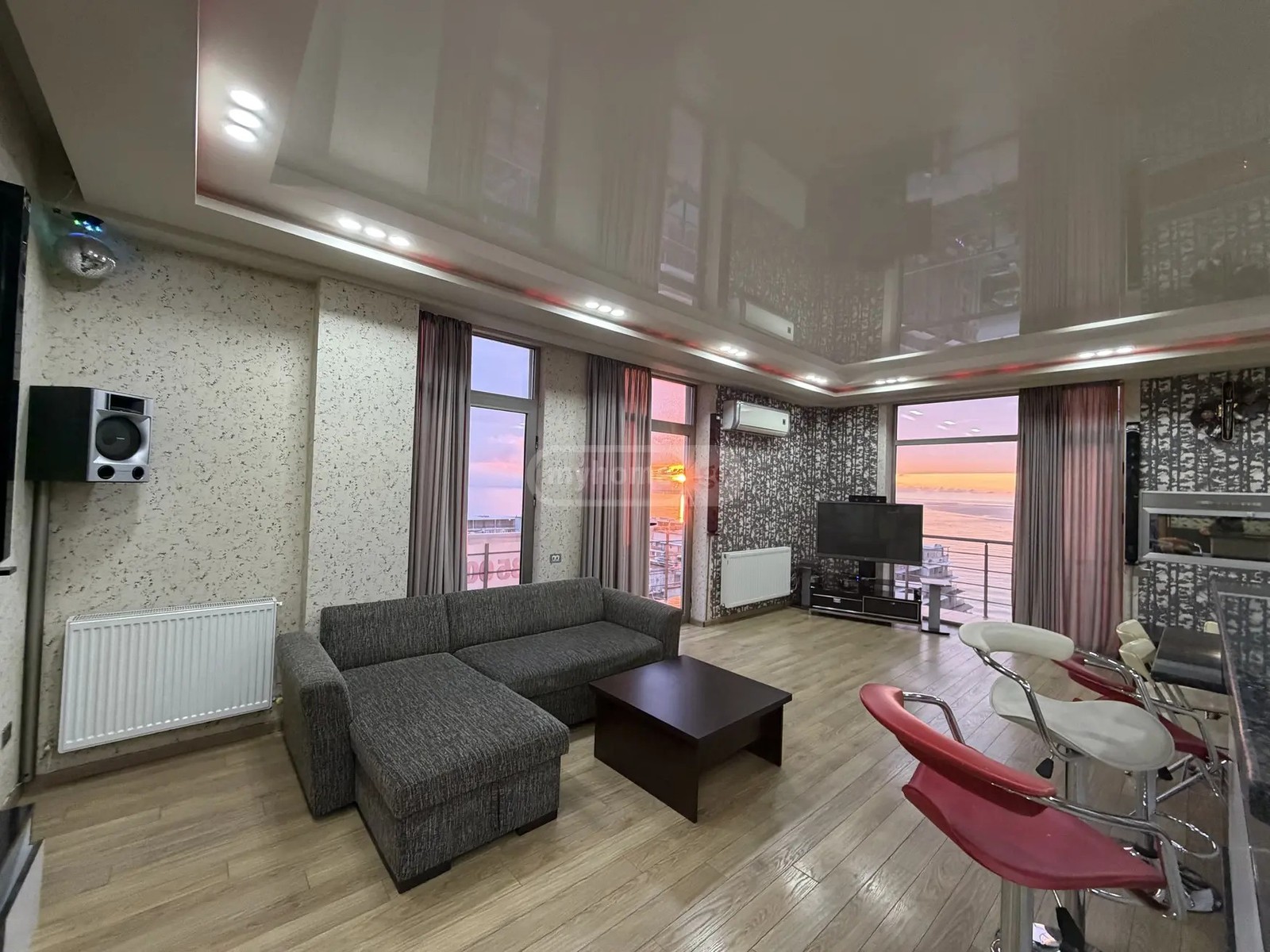 ხიმშიაშვილი შ. ქ. 1 - 3 rooms