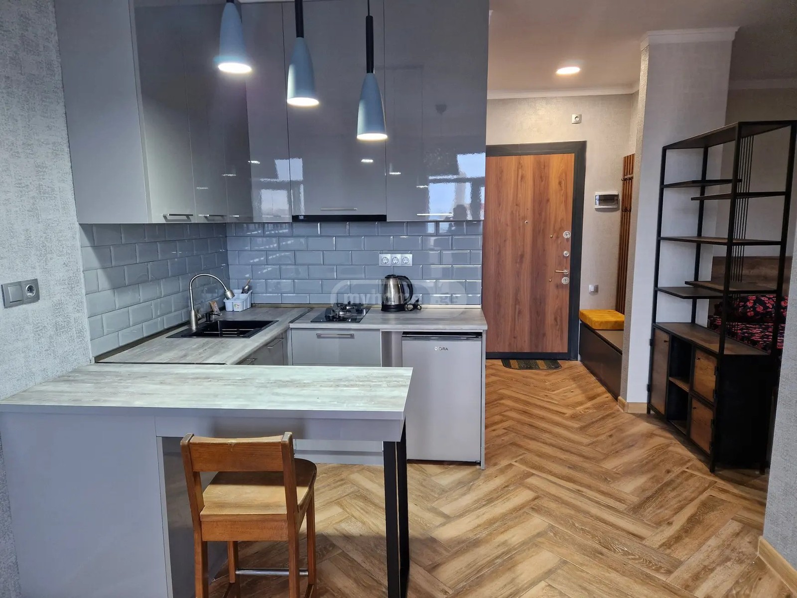 ფიროსმანი ნ. ქ. 17 - 2 rooms