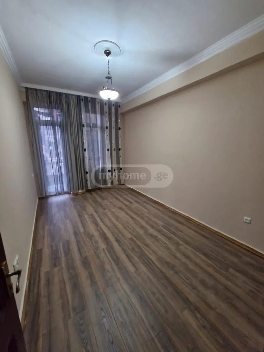 გორგასალი ვ. ქ. 140 - 4 rooms