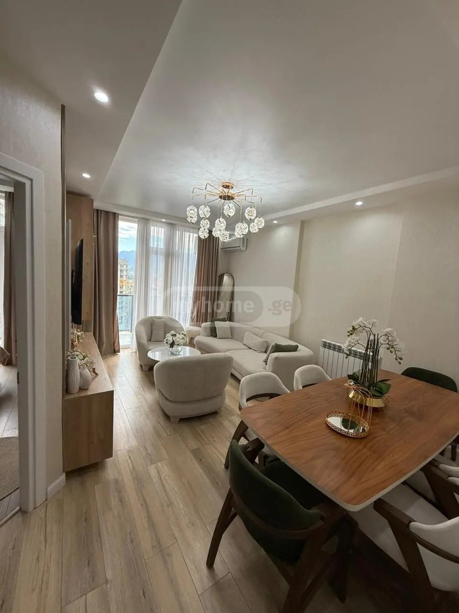 ანგისის ქ.  - 3 rooms