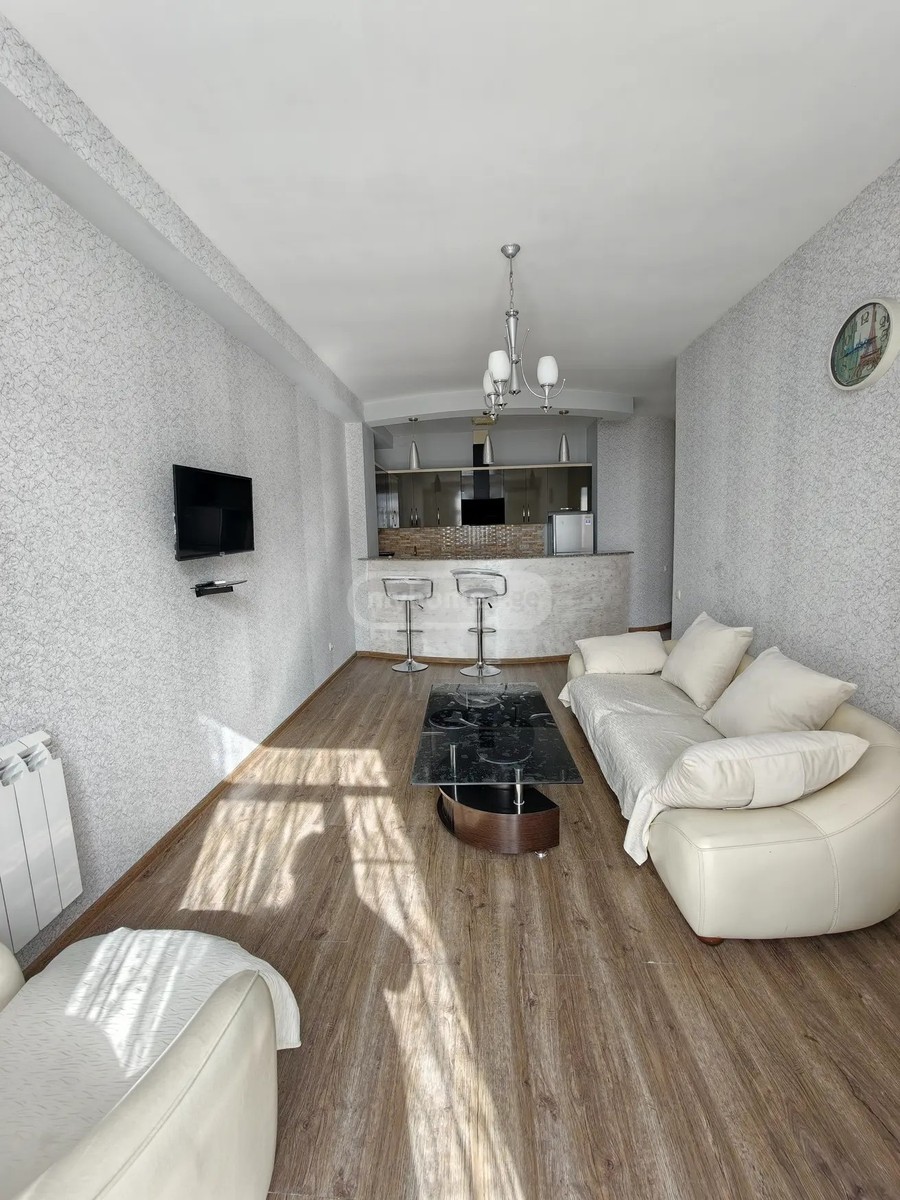 ბაგრატიონის ქუჩა  - 4 rooms